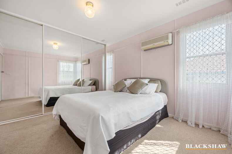 28  Walker Crescent Griffith