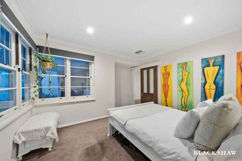 4 Bailey Place Yarralumla