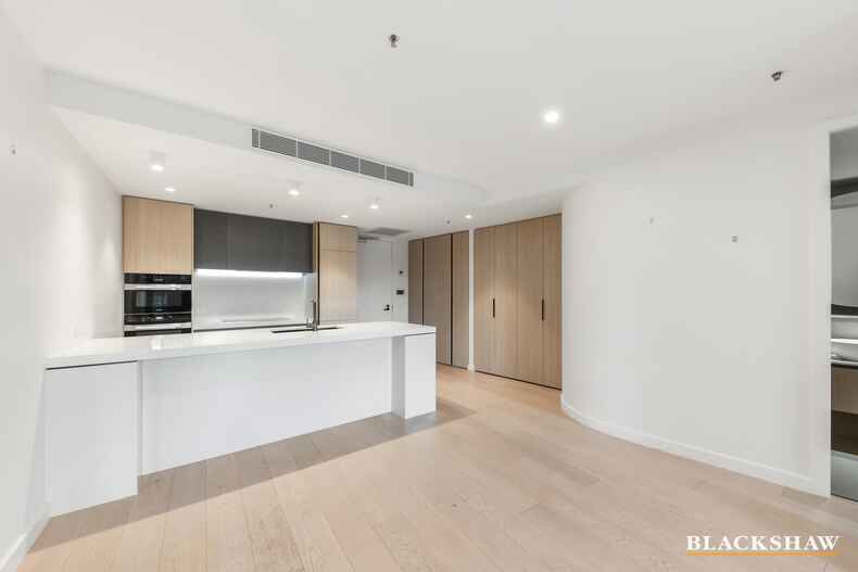 102/45 Honeysett View Kingston