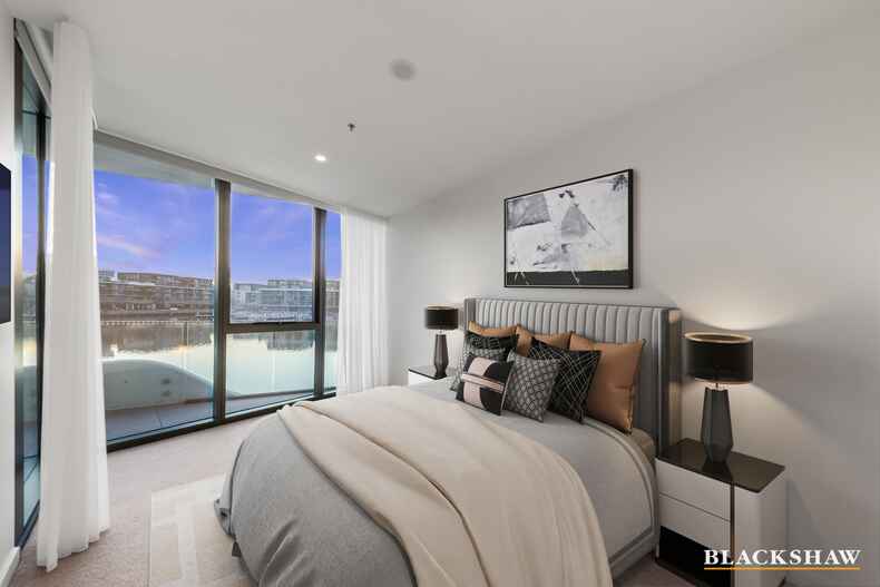 102/45 Honeysett View Kingston