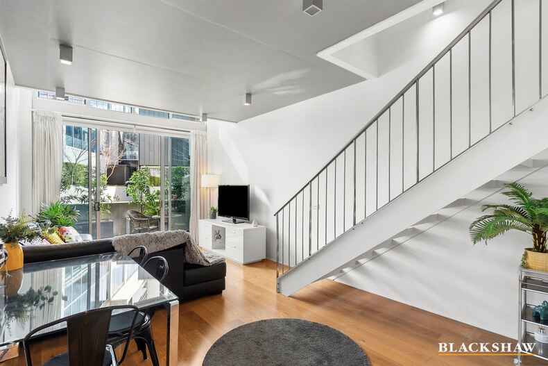 8/5 Burbury Close Barton 8/5 Burbury Close Barton