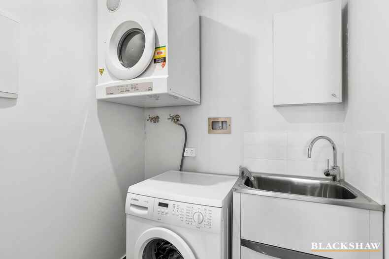 8/5 Burbury Close Barton 8/5 Burbury Close Barton