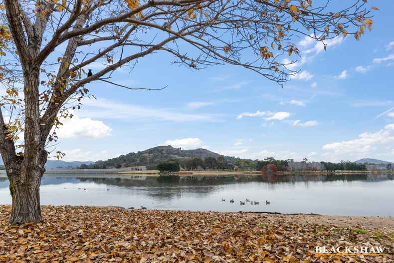 24/40 Eileen Good Street Greenway