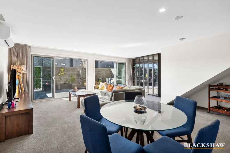 14/35 Oakden Street Greenway