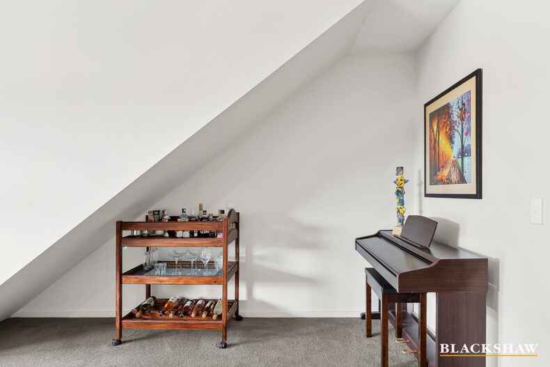 14/35 Oakden Street Greenway