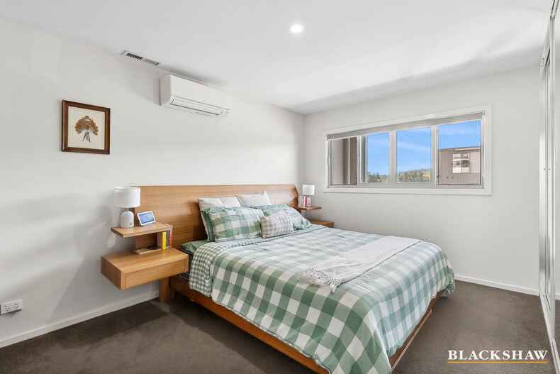 14/35 Oakden Street Greenway