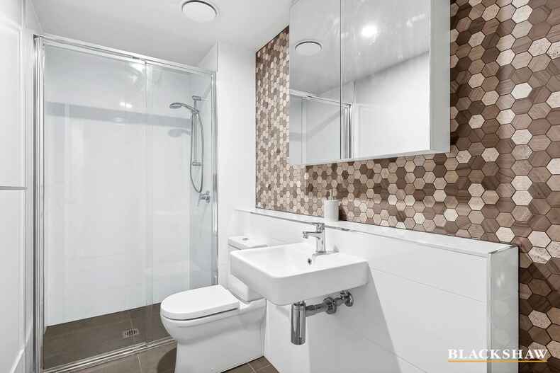 14/35 Oakden Street Greenway