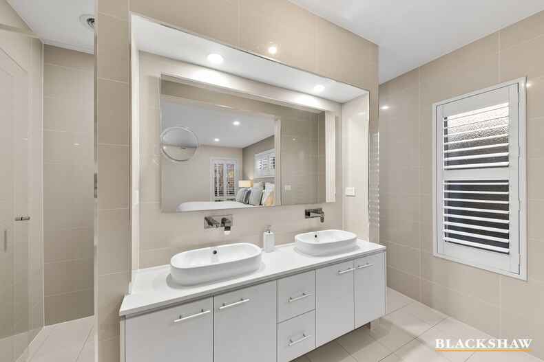 15 Carrington Street Deakin