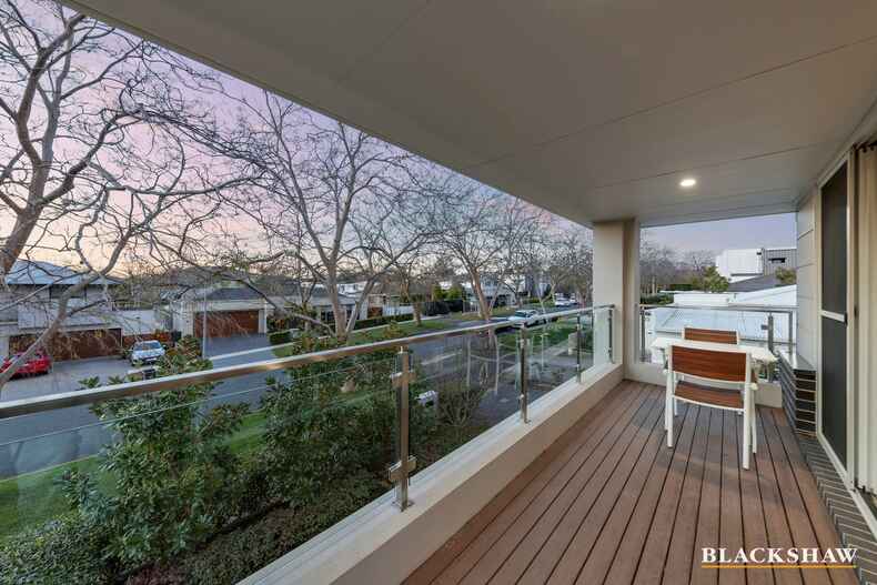 15 Carrington Street Deakin