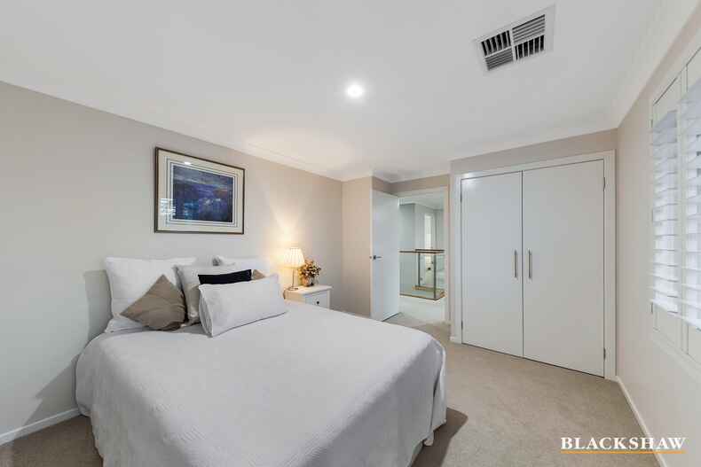 15 Carrington Street Deakin