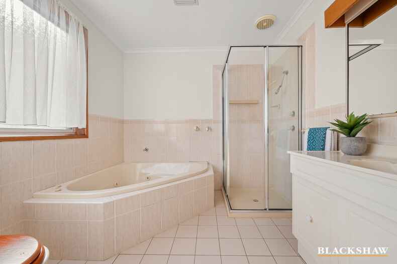 3 Maclagan Street Isaacs