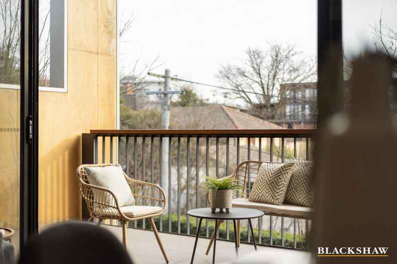 15/50 Lowanna Street Braddon