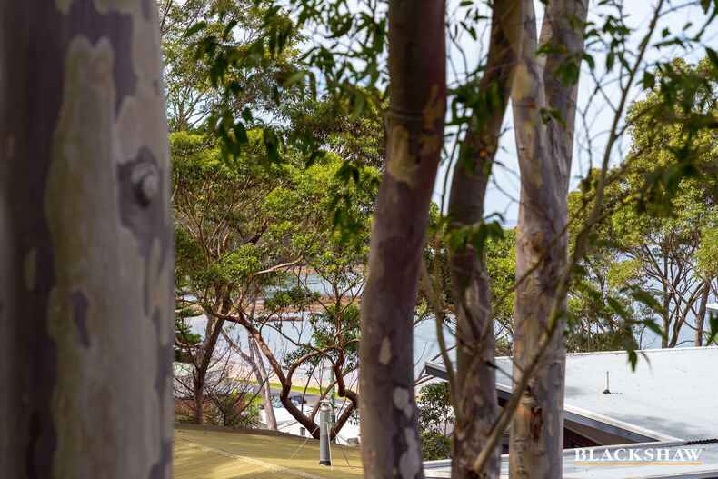 2/5 Karana Close Long Beach 2/5 Karana Close Long Beach