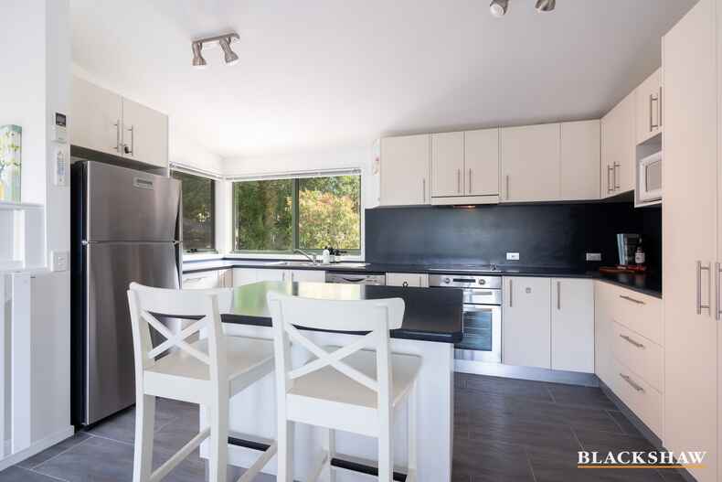 2/5 Karana Close Long Beach 2/5 Karana Close Long Beach