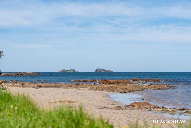 2/5 Karana Close Long Beach 2/5 Karana Close Long Beach