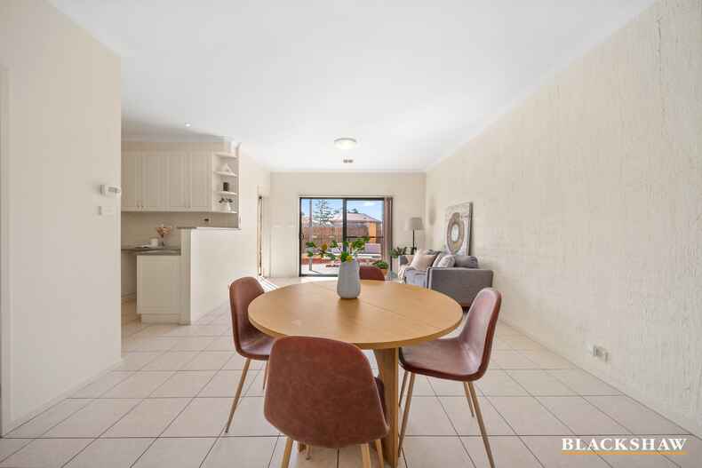 2/56 Tharwa Road Queanbeyan