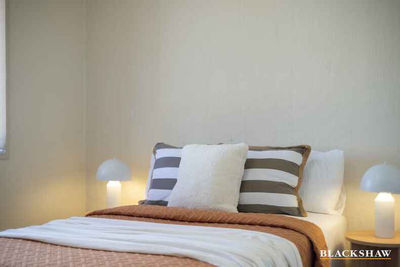 2/56 Tharwa Road Queanbeyan