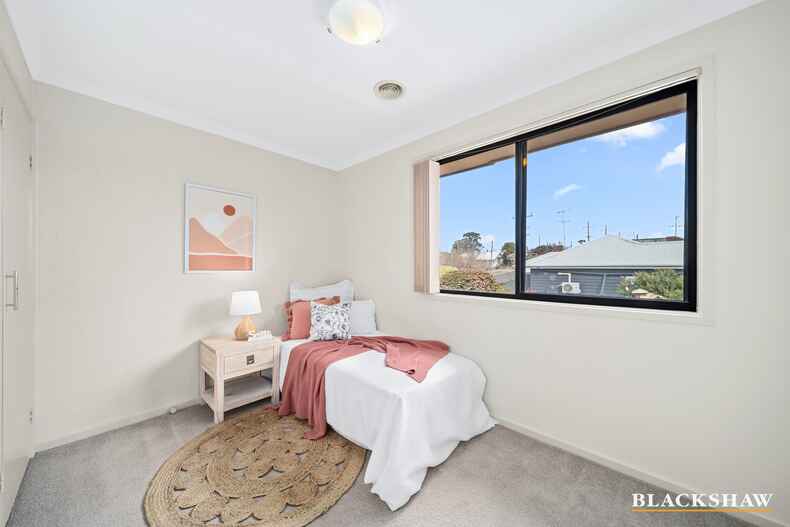 2/56 Tharwa Road Queanbeyan