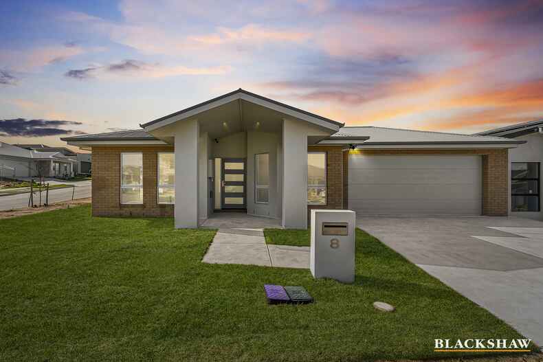 8 Hollitt Street Googong 8 Hollitt Street Googong