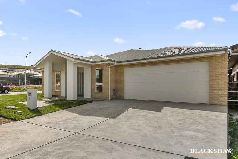 8 Hollitt Street Googong 8 Hollitt Street Googong