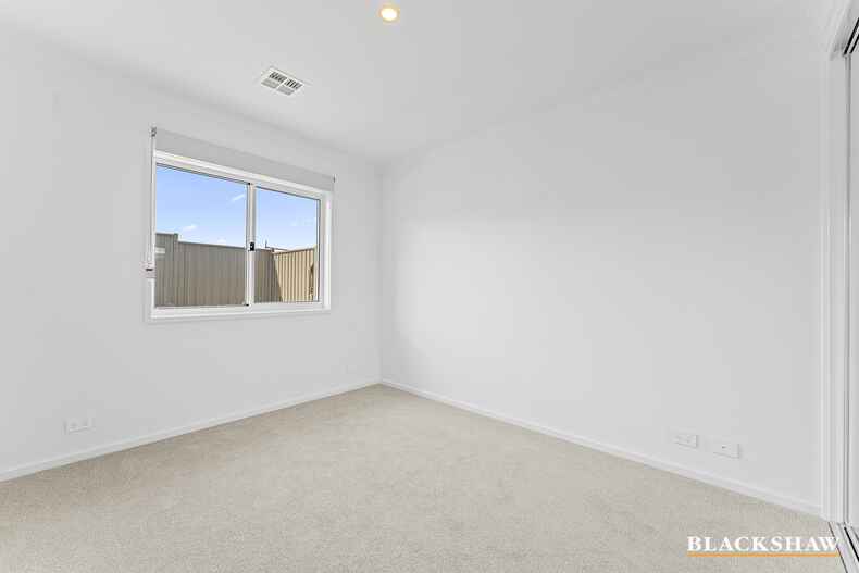 8 Hollitt Street Googong 8 Hollitt Street Googong