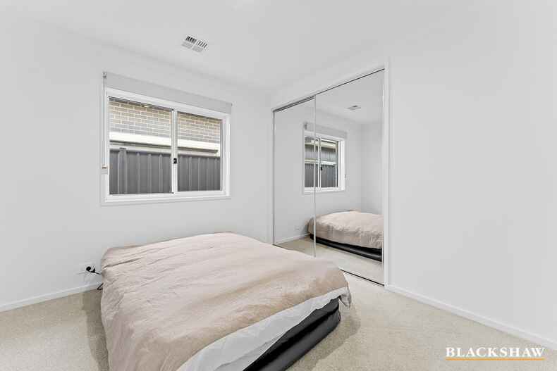 8 Hollitt Street Googong 8 Hollitt Street Googong