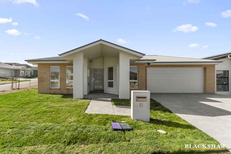 8 Hollitt Street Googong 8 Hollitt Street Googong