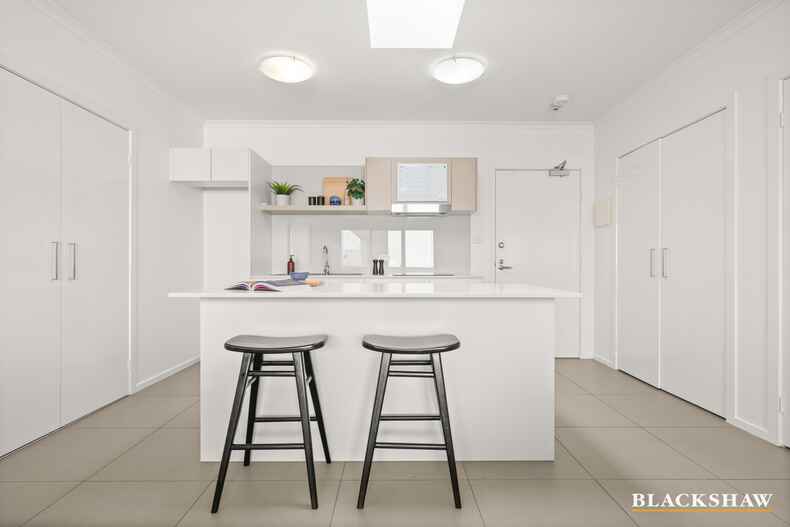 19/56 Cowlishaw Street Greenway