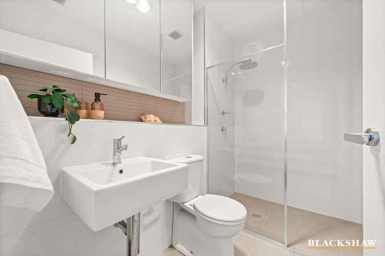 19/56 Cowlishaw Street Greenway