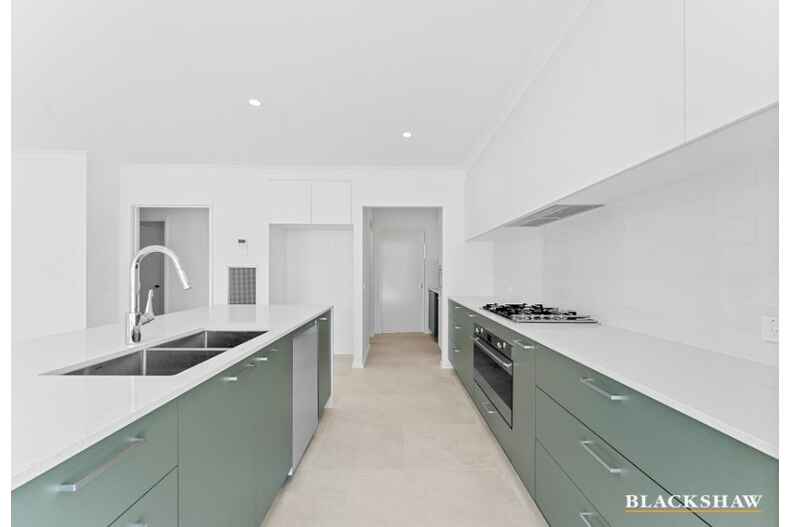 8 Hollitt Street Googong