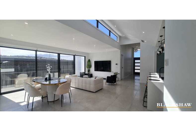 10 Baas Becking Street Whitlam