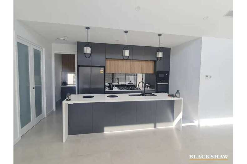 10 Baas Becking Street Whitlam