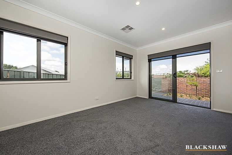 1/10 Campbell Street Queanbeyan