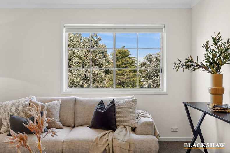 42/60  Henty Street Braddon