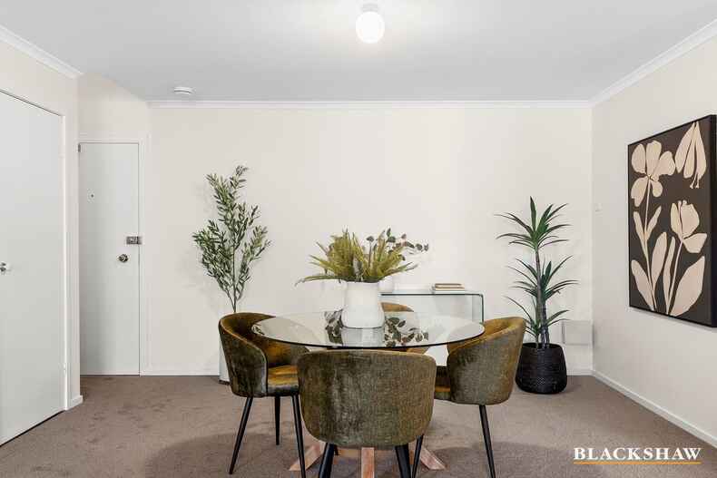 42/60  Henty Street Braddon