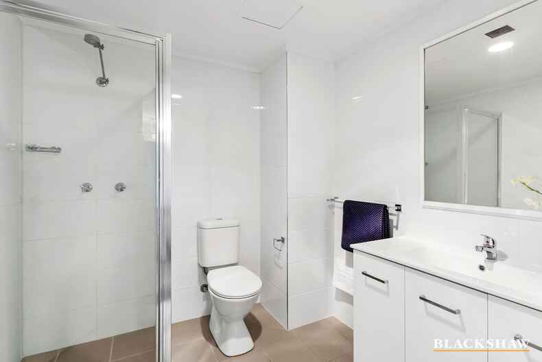 42/60  Henty Street Braddon