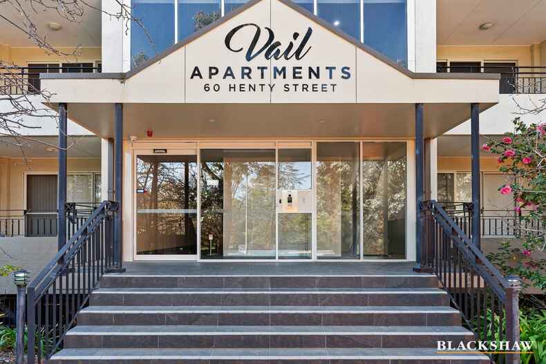 42/60  Henty Street Braddon