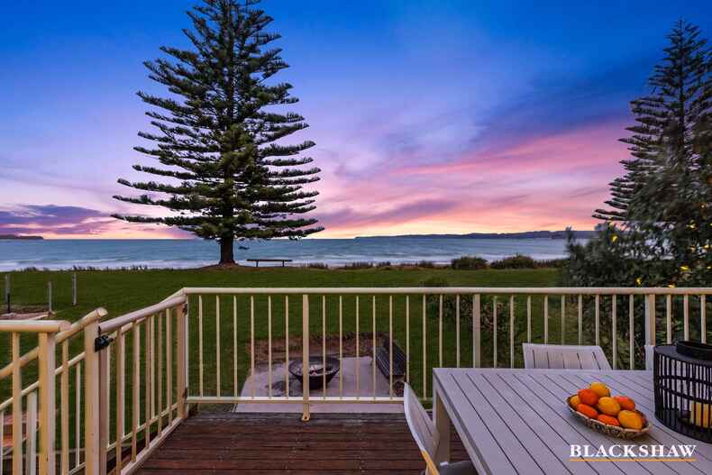 22 Sandy Place Long Beach