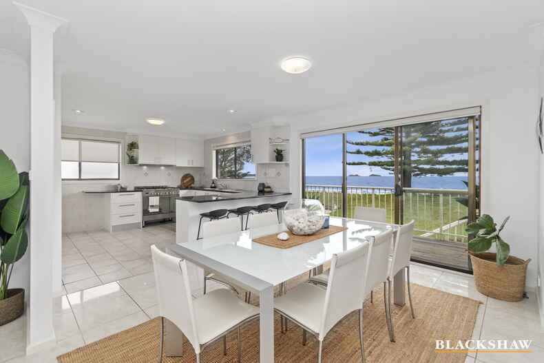 22 Sandy Place Long Beach