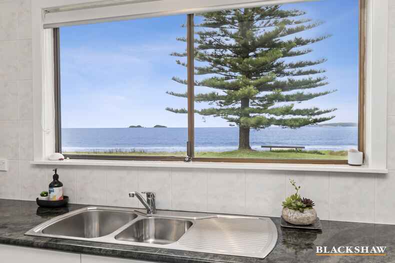 22 Sandy Place Long Beach