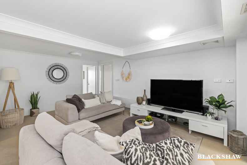 22 Sandy Place Long Beach