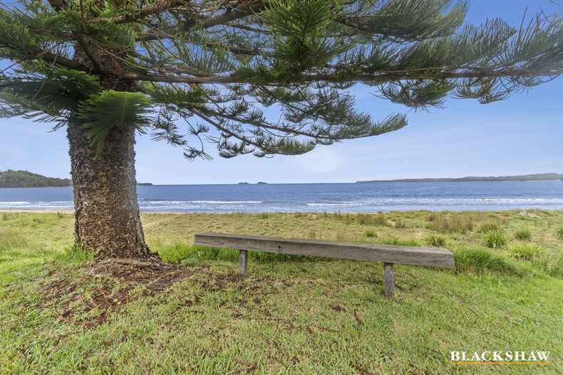 22 Sandy Place Long Beach