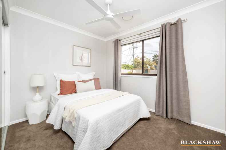 40 Smalley Circuit Giralang