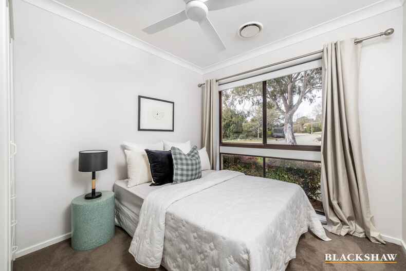 40 Smalley Circuit Giralang