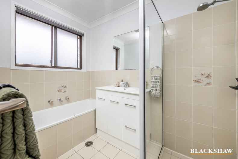 40 Smalley Circuit Giralang