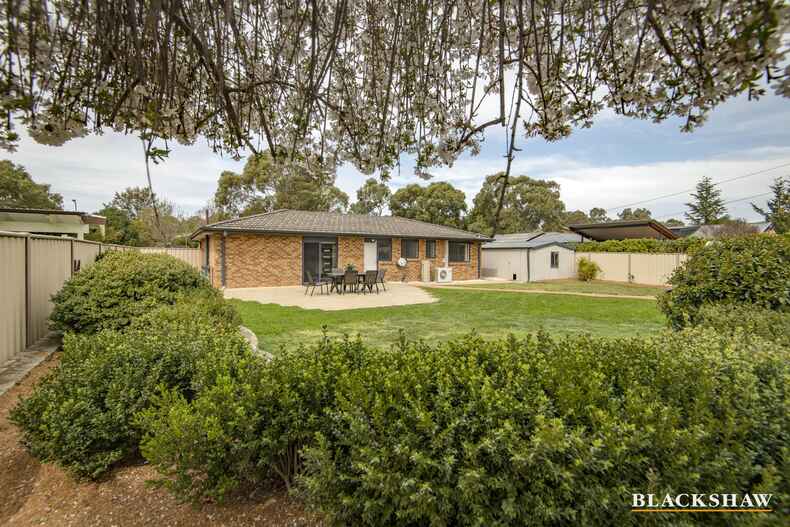 40 Smalley Circuit Giralang