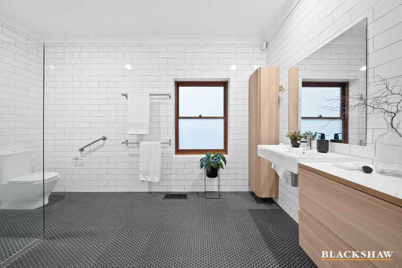 59 Flinders Way Griffith