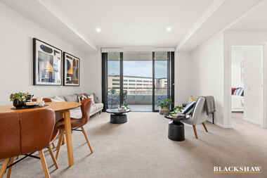 95/81 Constitution Avenue Campbell