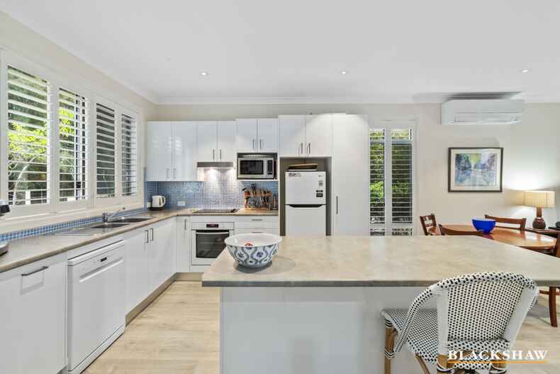 8/1A Myamba Parade Surfside 8/1A Myamba Parade Surfside