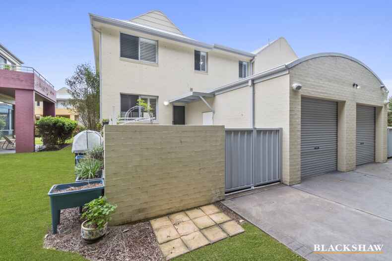 8/1A Myamba Parade Surfside 8/1A Myamba Parade Surfside